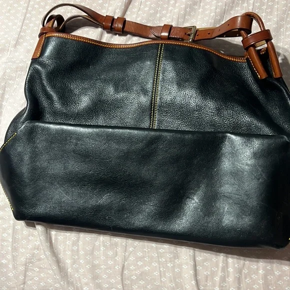 Dooney and Burke purse - Picture 4 of 4